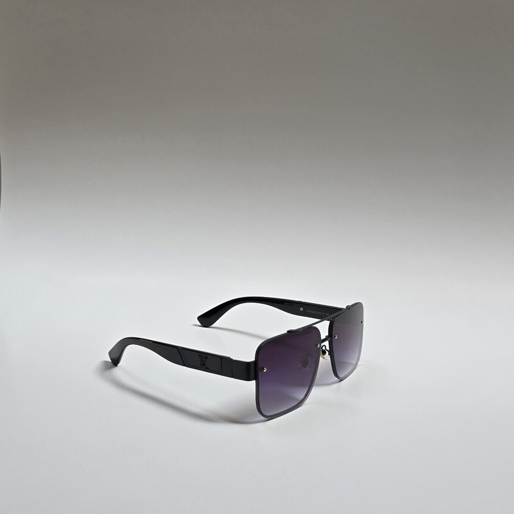 New BURBERRY Sunglasses - Picture 4 of 5